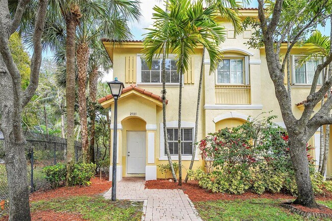 Building Photo - 2501 SW 83rd Ter Rental