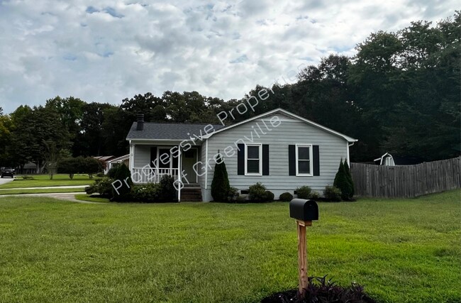 Photo - 10 Meadowview Dr House