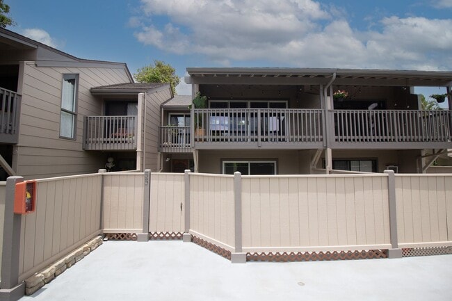 Building Photo - Makani Kai Marina – 3BD/2BA/2PK Rental