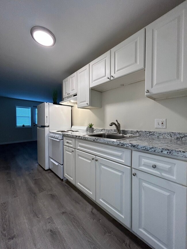 Photo - 469 Westfield St Unit 6B