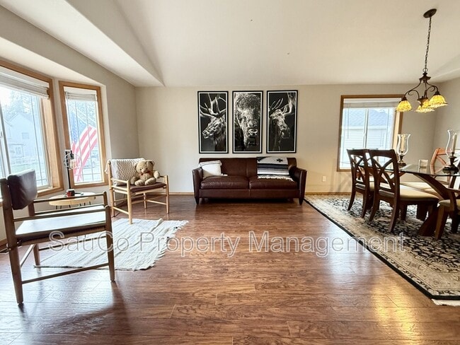 Photo - 60031 Ridgeway Loop