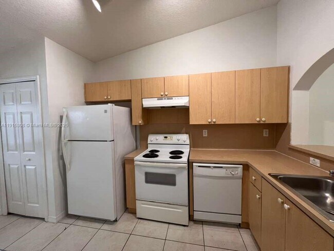 Photo - 1261 SE 31st Ct Unit 204-53