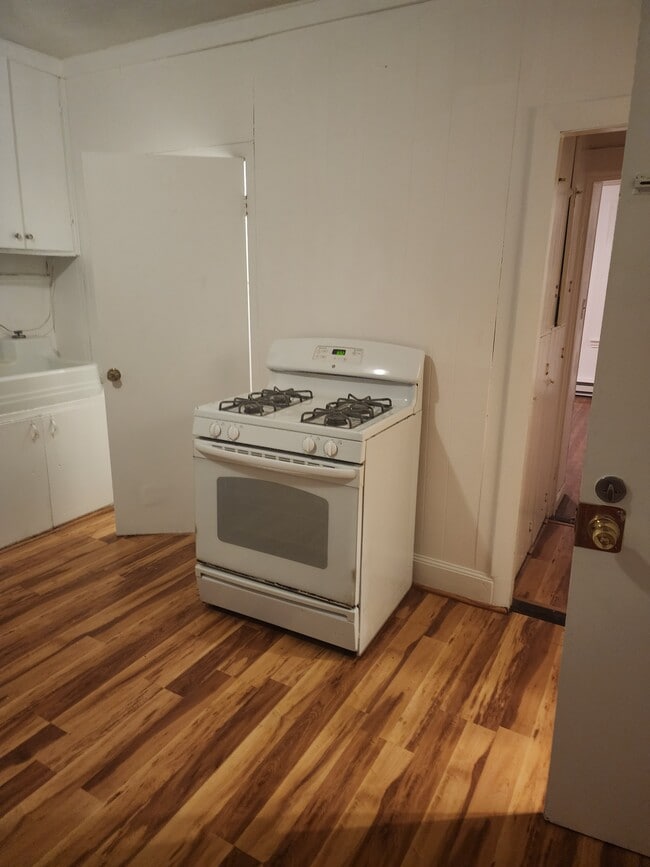 Photo - 49 Everett St Unit 2