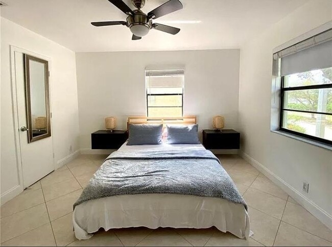 Photo - 11613 NW 28th St Unit 2