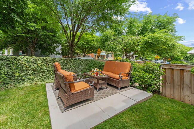 Private patio perfect for entertaining! - 2339 3rd St NE Unit 2339 3rd St NE