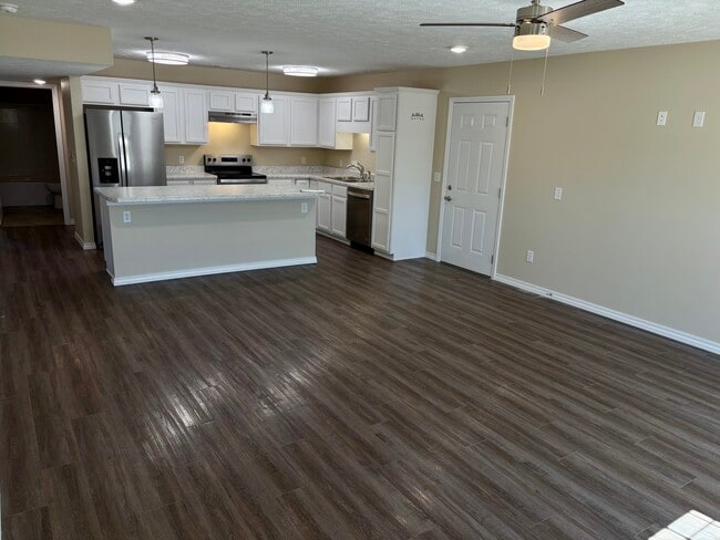 Main entrance - 1906 Ontario Ct