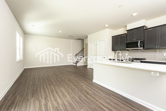 Photo - 816 Pear Blossom Ct