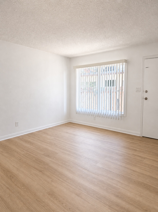 Photo - 14719 S. Berendo Ave