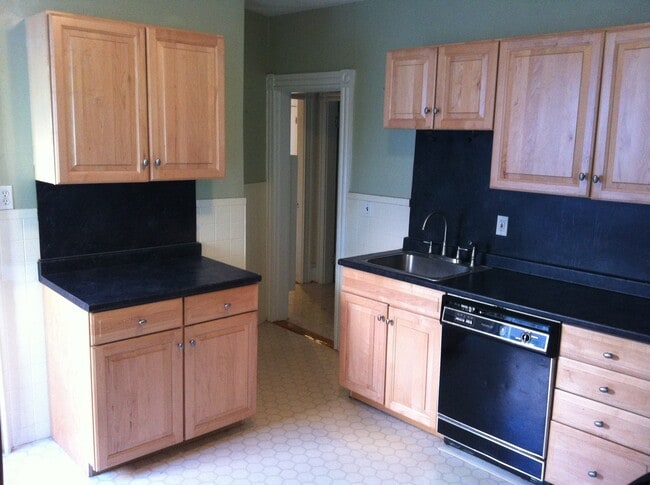 Photo - 63 Cedar St Unit Wakefield