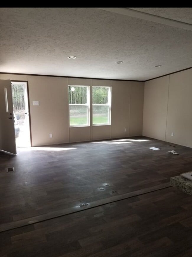 Photo - 123 Pintail Ln