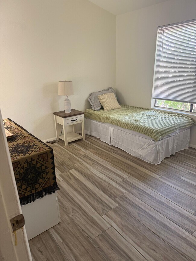 Photo - 16220 N 16th Pl Unidad 16220 N 16th Place