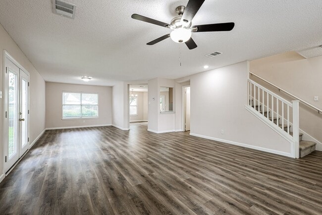 Photo - Hidden Gated community about 7 miles from Randolph Air Force Base