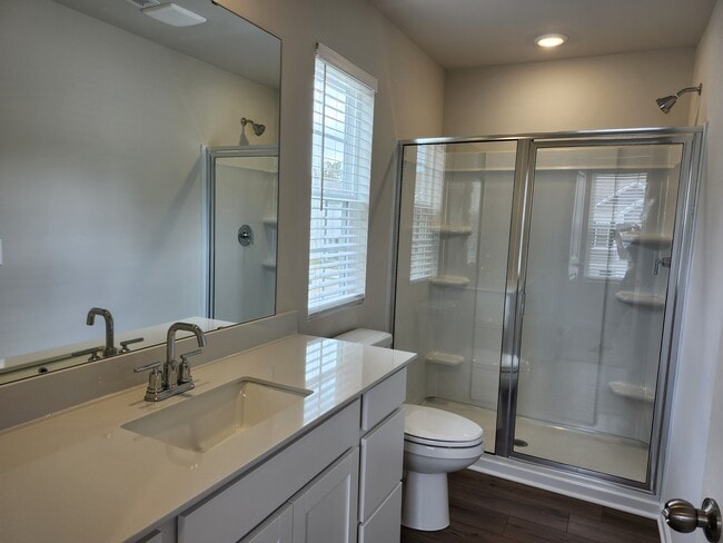 Photo - 722 Peyden Ln