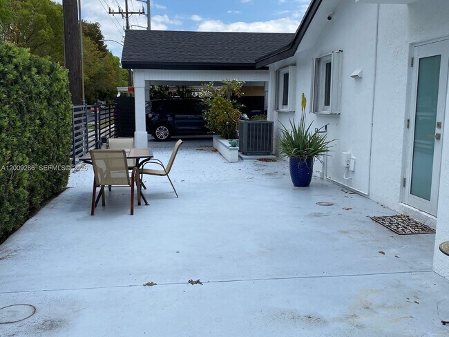 Photo - 403 SW 89th Pl