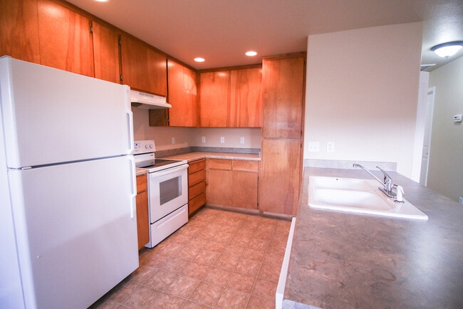 Photo - Clean and Upstairs 2 Bed, 2 Bath Apartment...