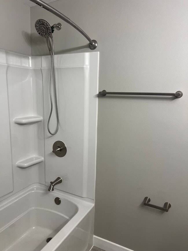 Photo - 1825 W Brewster St Unit 1827 W Brewster St