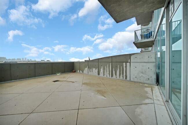 Photo - 5925 Almeda Rd Unit 10713