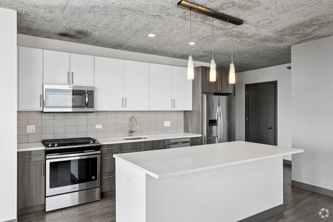 2BR, 2BA - 1,199SF - Kitchen