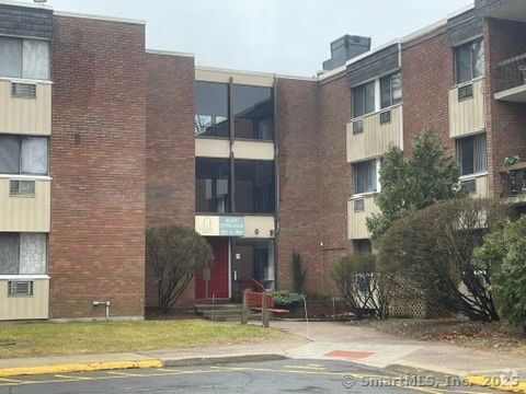 Building Photo - 963 High Path Rd Rental