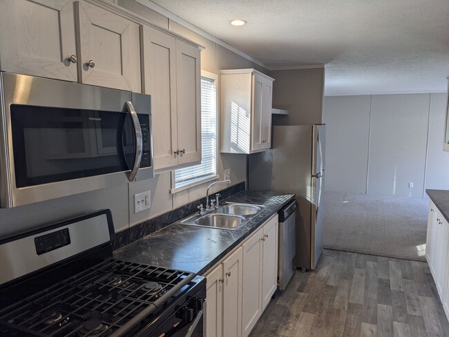 Building Photo - 454 Montana Rental