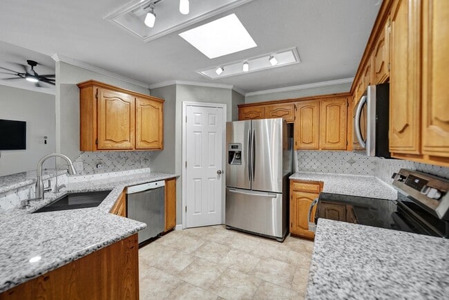 Photo - 8632 Duke Ave