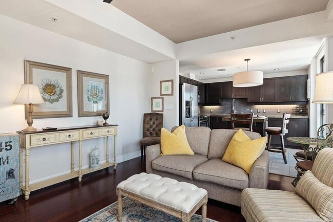 Photo - 1240 India St