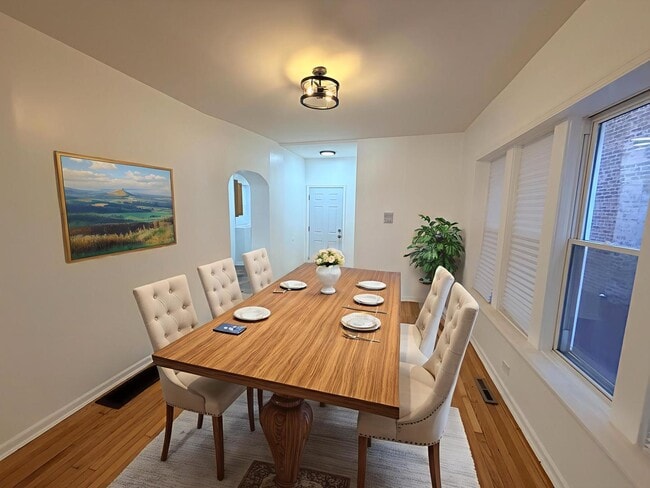 Photo - 7553 S Evans Ave