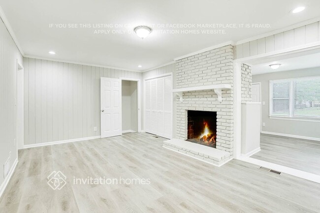 Photo - 2550 Greenwood Cir