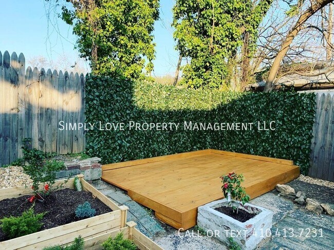 Photo - 1323 Eastern Avenue