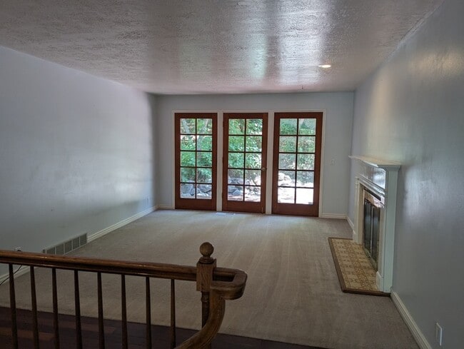 Photo - 1806 E Fawn Ln