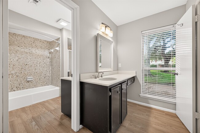 Photo - 2103 Winged Foot Dr