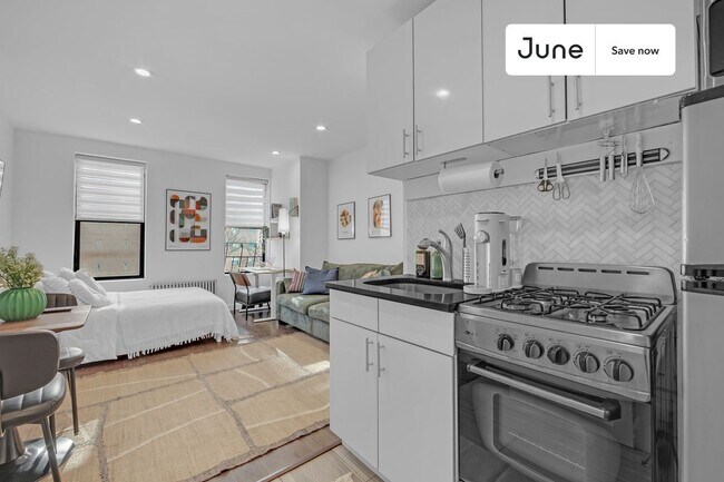 Photo - 534 E 14th St Unit 15