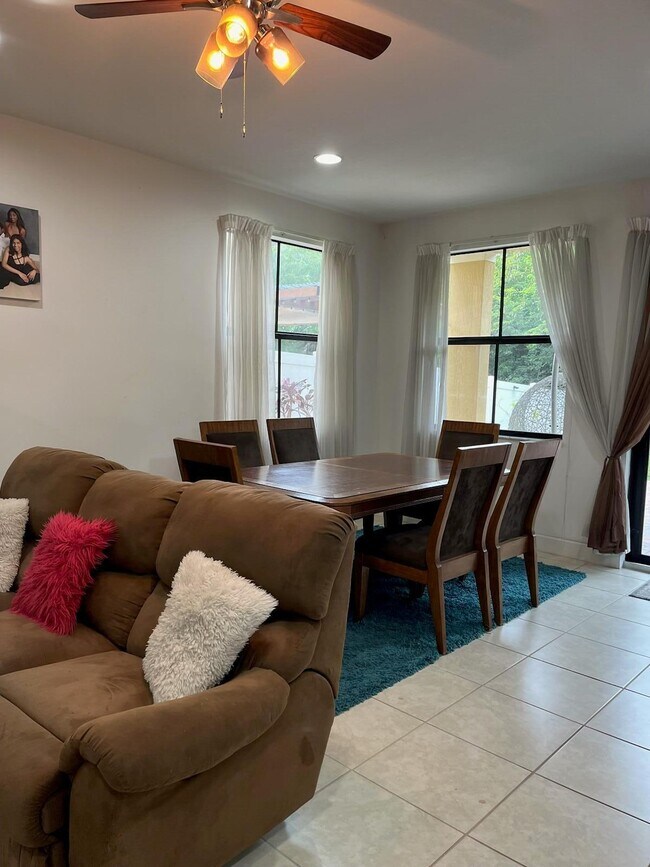 Photo - 5211 NW 50th Terrace