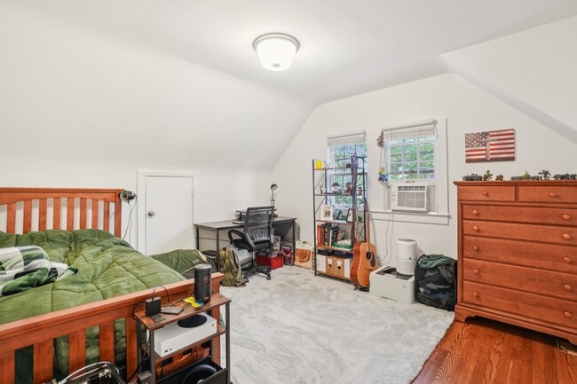 Photo - 8305 48th Ave