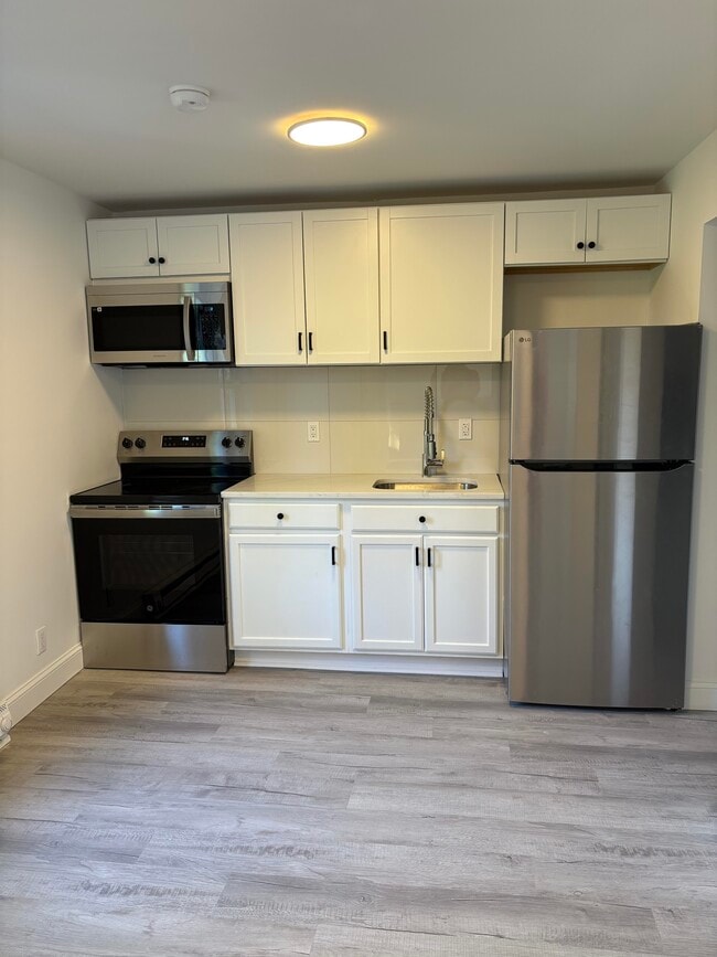 Photo - 125 Sibley Ave Unit C