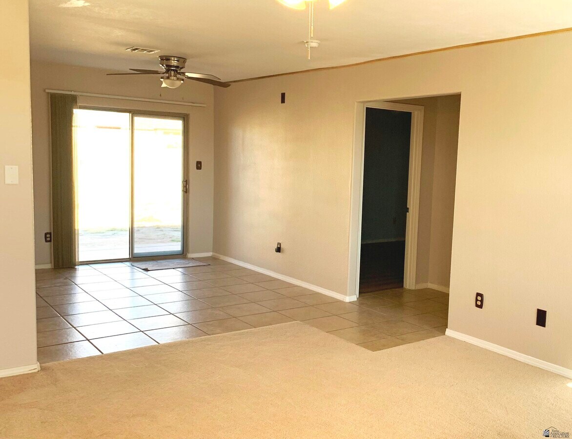 Photo - 36360 Margaret St