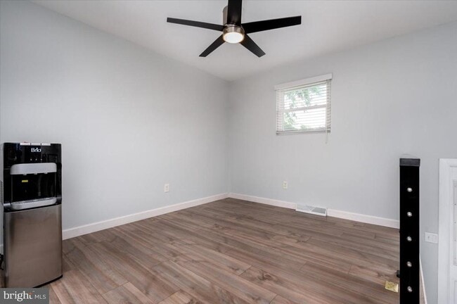 Photo - 1005 Magothy Park Ln