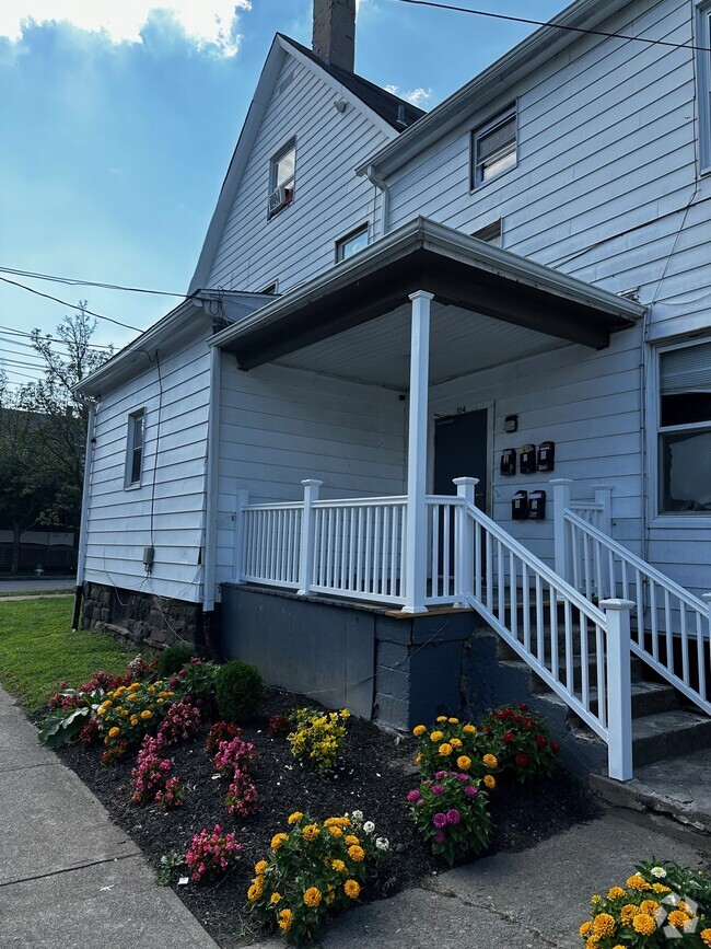 Building Photo - 104-108 Madison St Unit 104-4 Rental