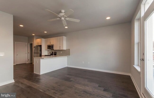 Photo - 107 Cotton St Unit #1