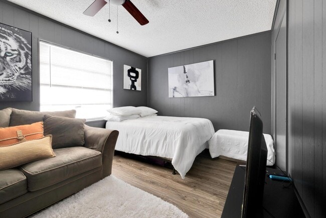 Photo - 3774 92nd Ln N