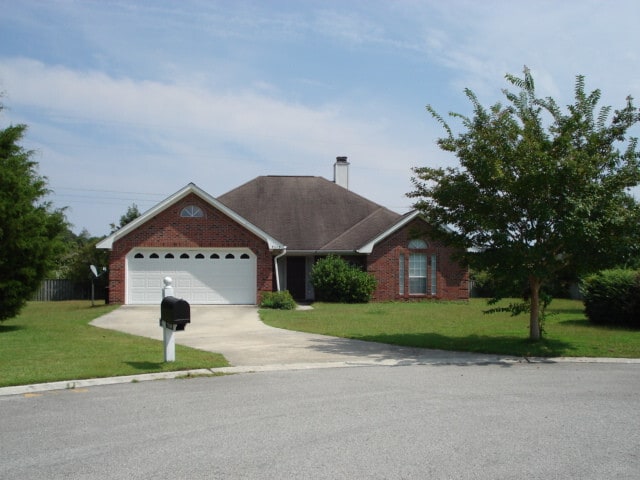 Photo - 3 bedroom 2 1/2 Bath brick single family home in Covil Estates just around the corner from Mayfaire.
