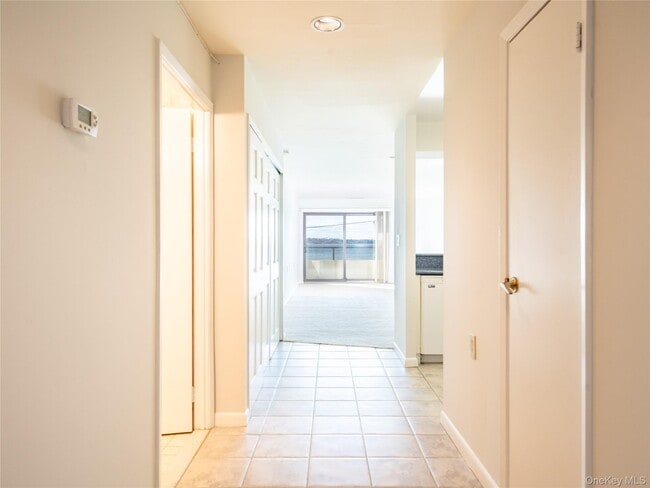 Photo - 372 Main St Unidad 105