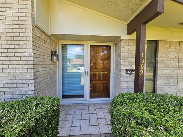 Photo - 1302 Berkeley Dr