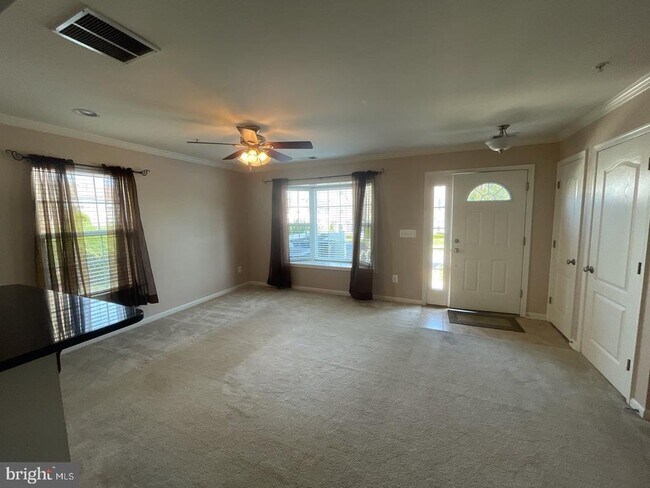 1918 Lennox Dr  