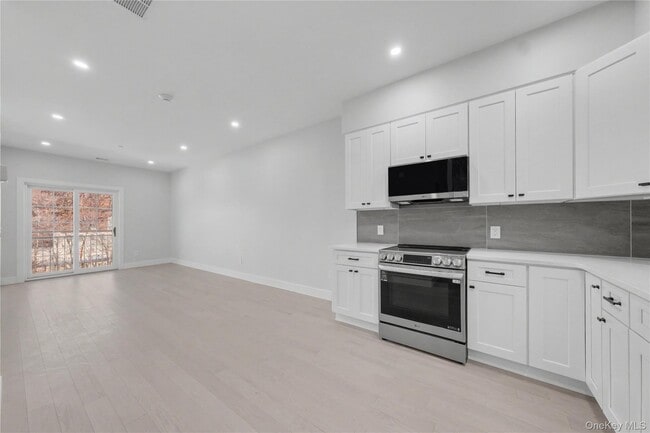 Photo - 10 Market St Unit D