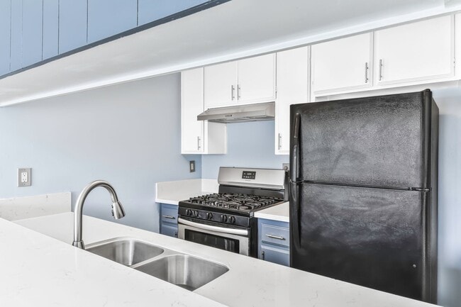 Photo - 533 E 11th St Unidad 14