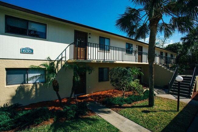 Harbour Pointe Apartments For Rent in Indian Harbour Beach