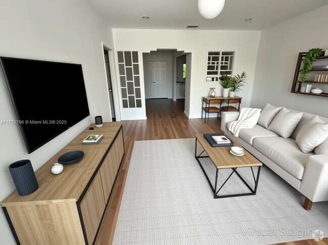 Building Photo - 1225 SW 11th Ave Unit 1223 Rental