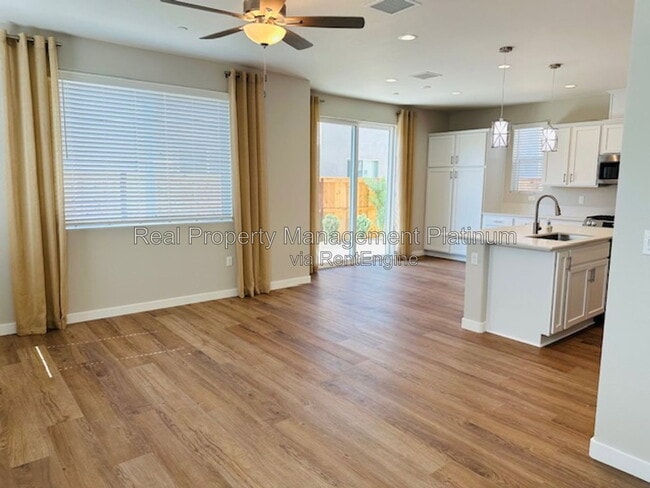 Photo - 616 Ophelia Ave