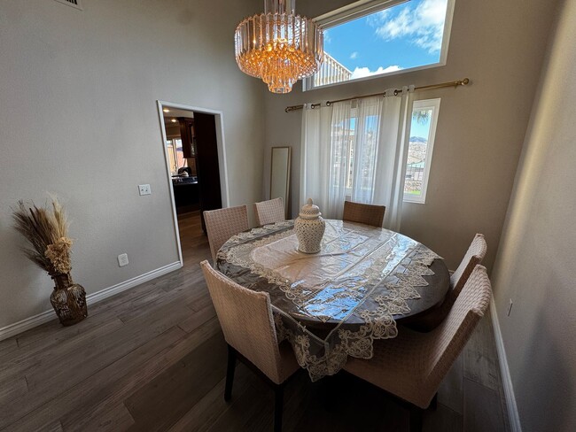 Photo - 4 Bedroom in Spring Valley